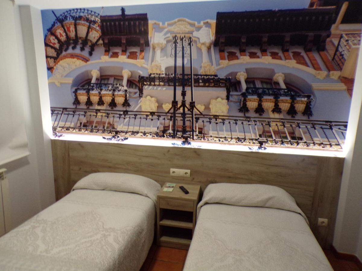 Hostal Serruchi Teruel Exterior foto