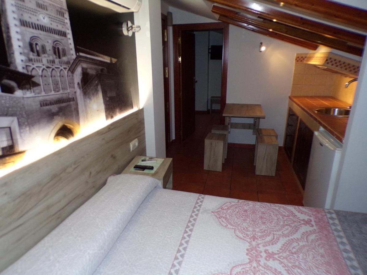 Hostal Serruchi Teruel Exterior foto